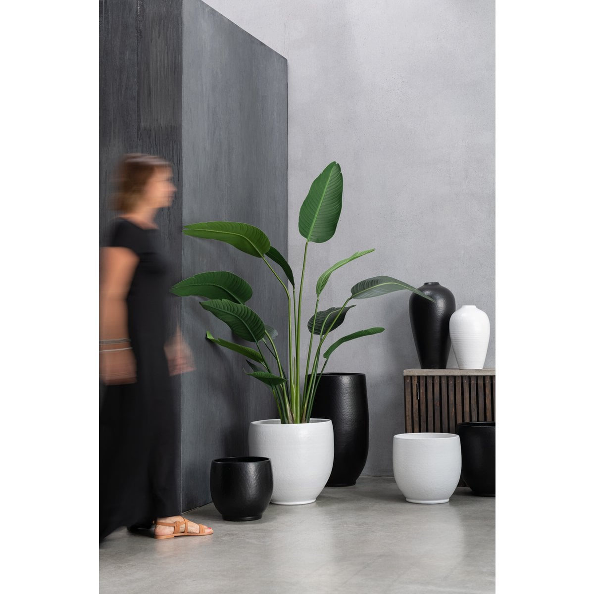 J-Line Vaas Ying keramiek zwart Large 90 cm